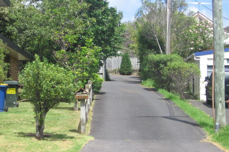 Photo of property in 1/24 Corunna Road, Milford, Auckland, 0620