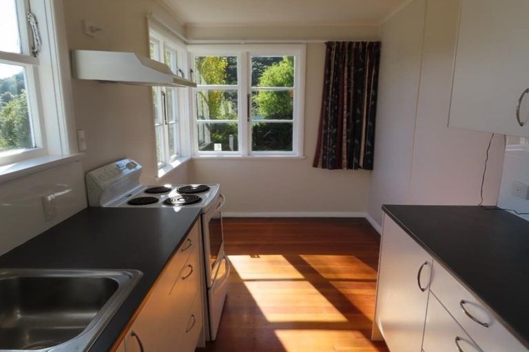 Photo of property in 70 Wilkie Crescent, Naenae, Lower Hutt, 5011