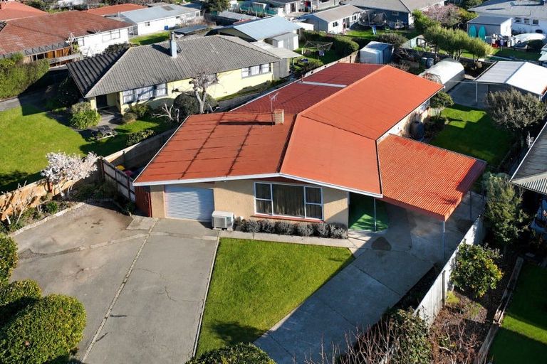 Photo of property in 14 Tennyson Crescent, Stoke, Nelson, 7011