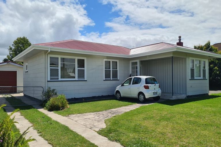 Photo of property in 21 Queens Road, Elgin, Gisborne, 4010