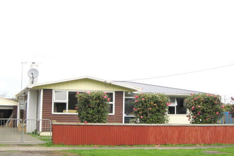 Photo of property in 3 Wood Street, Waitara, 4320