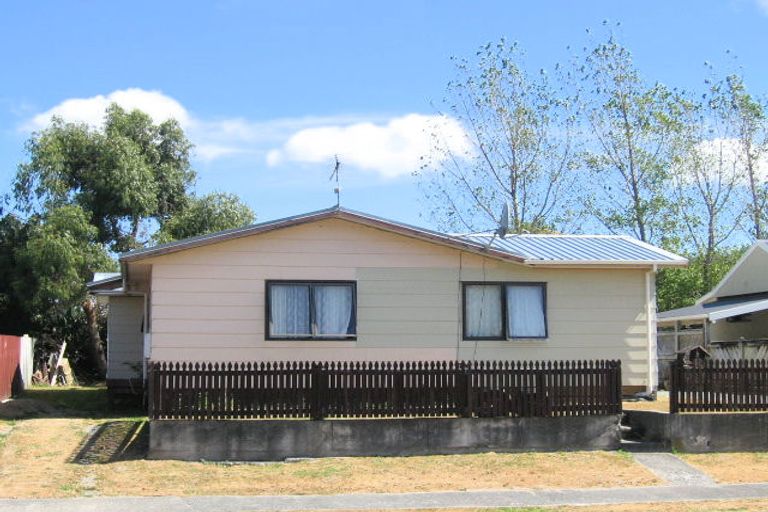 Photo of property in 6 Pearl Grove, Birchville, Upper Hutt, 5018