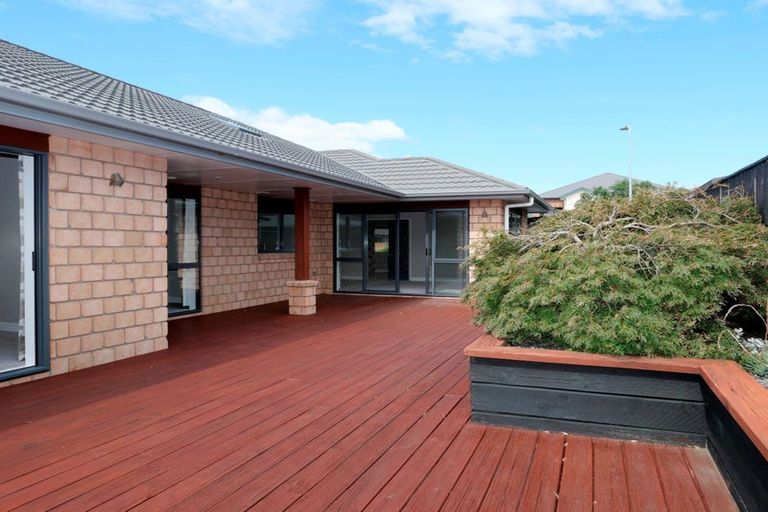 Photo of property in 6 Trusham Court, Paraparaumu, 5032