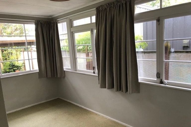 Photo of property in 165 Victoria Avenue, Hokowhitu, Palmerston North, 4410