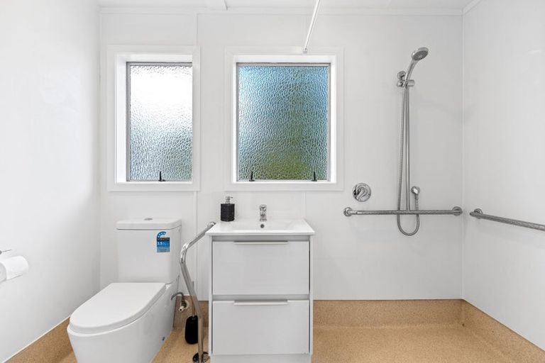 Photo of property in 1 Strathmore Avenue, Levin, 5510