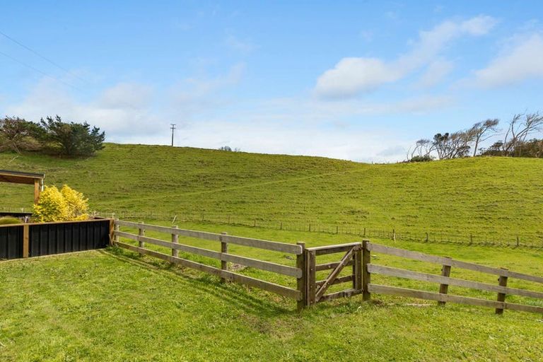 Photo of property in 48 Binns Road, Karioitahi, Waiuku, 2683