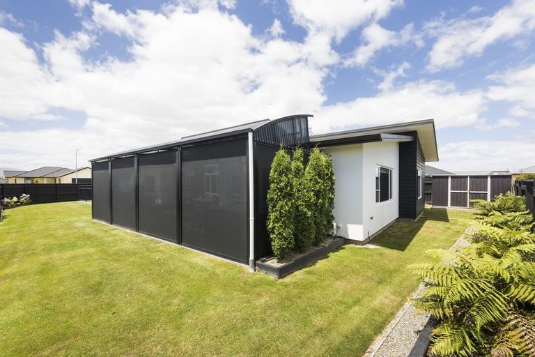 Photo of property in 2 Morocco Terrace, Kelvin Grove, Palmerston North, 4414