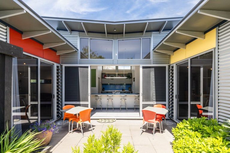 Photo of property in 35 Church Road, Taradale, Napier, 4112