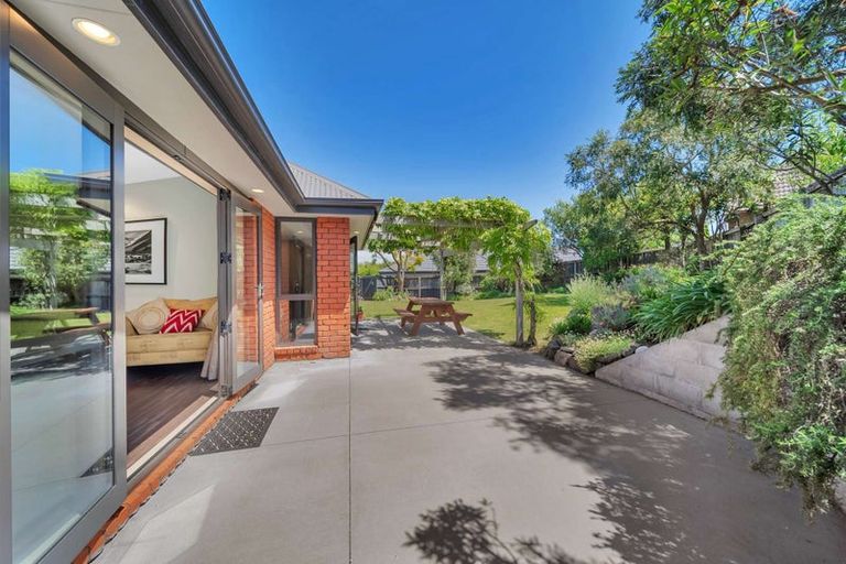 Photo of property in 2 Timbers Lane, Parklands, Christchurch, 8083