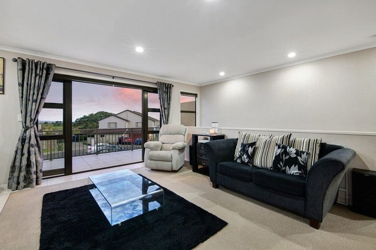 Photo of property in 15 The Rise, Gulf Harbour, Whangaparaoa, 0930