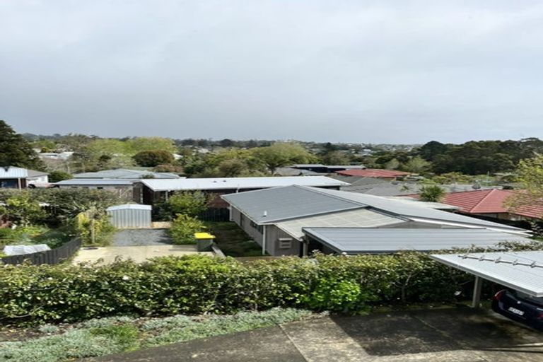 Photo of property in 64a Clayburn Road, Glen Eden, Auckland, 0602