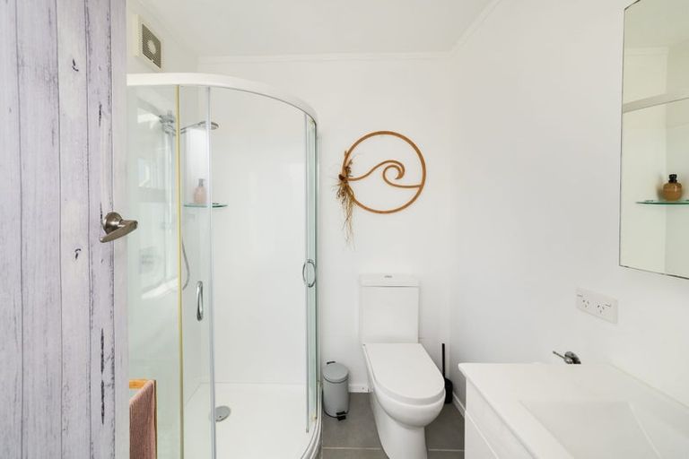 Photo of property in 21 Ocean Beach Street, Foxton Beach, Foxton, 4815