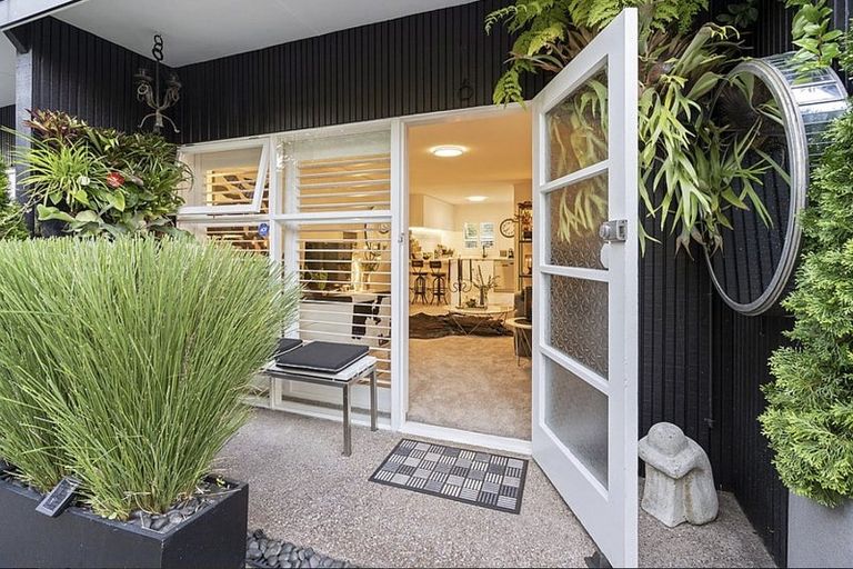 Photo of property in 6/29a Birdwood Crescent, Parnell, Auckland, 1052