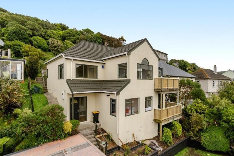 Photo of property in 2 Punjab Street, Khandallah, Wellington, 6035