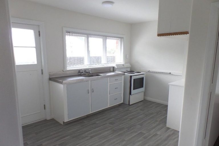 Photo of property in 12a Rawhiti Avenue, New Brighton, Christchurch, 8083