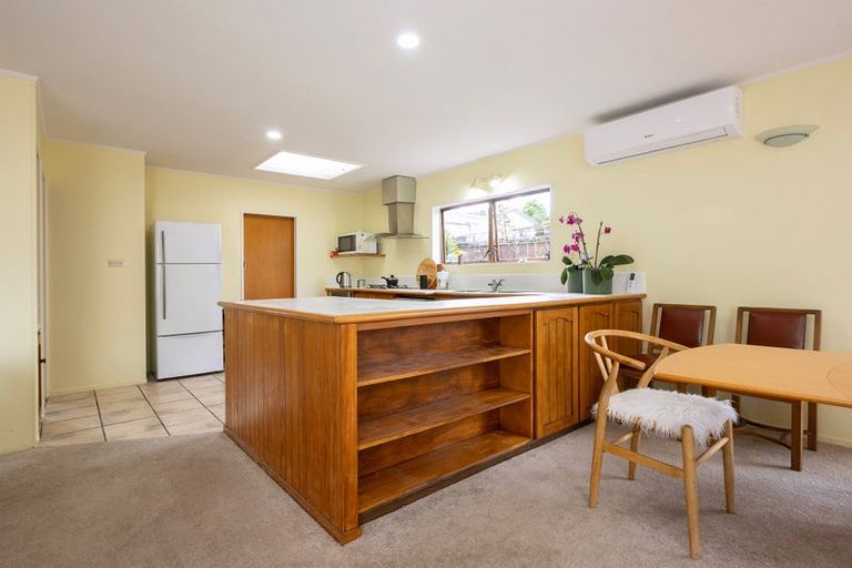 Photo of property in 1/51a View Road, Henderson, Auckland, 0612
