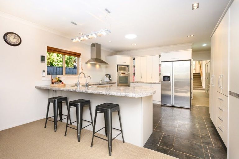 Photo of property in 14 Churchill Avenue, Hokowhitu, Palmerston North, 4410