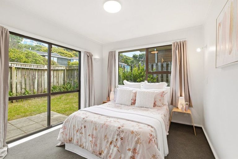 Photo of property in 12a Shastri Terrace, Khandallah, Wellington, 6035