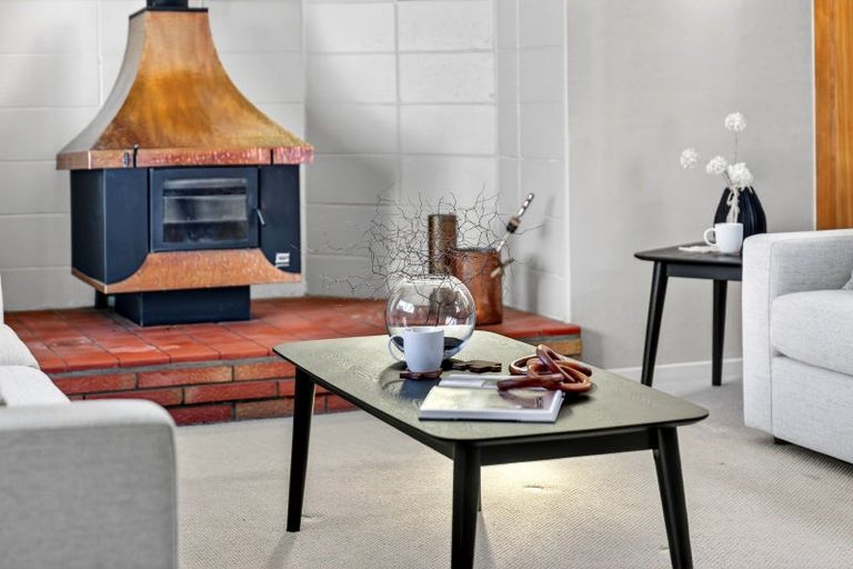 Photo of property in 30 Victoria Street, Carterton, 5713