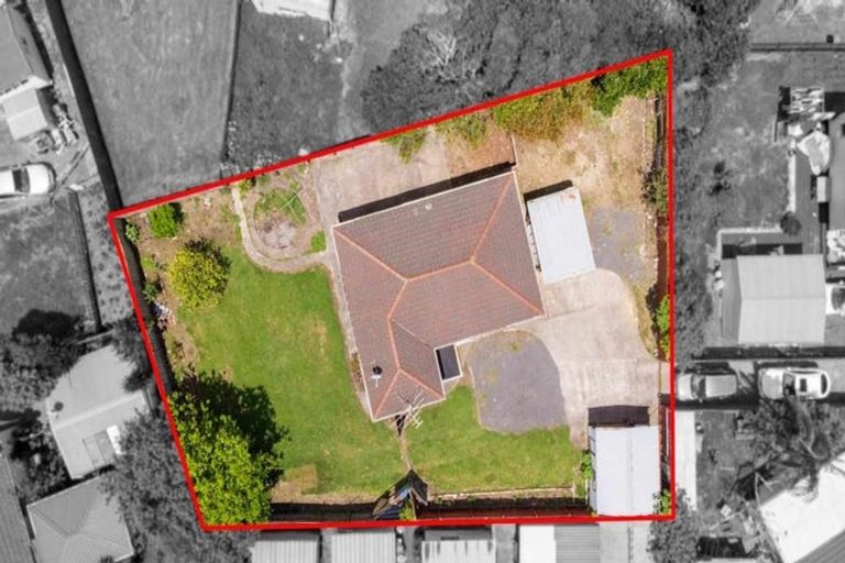 Photo of property in 374 Roscommon Road, Clendon Park, Auckland, 2103