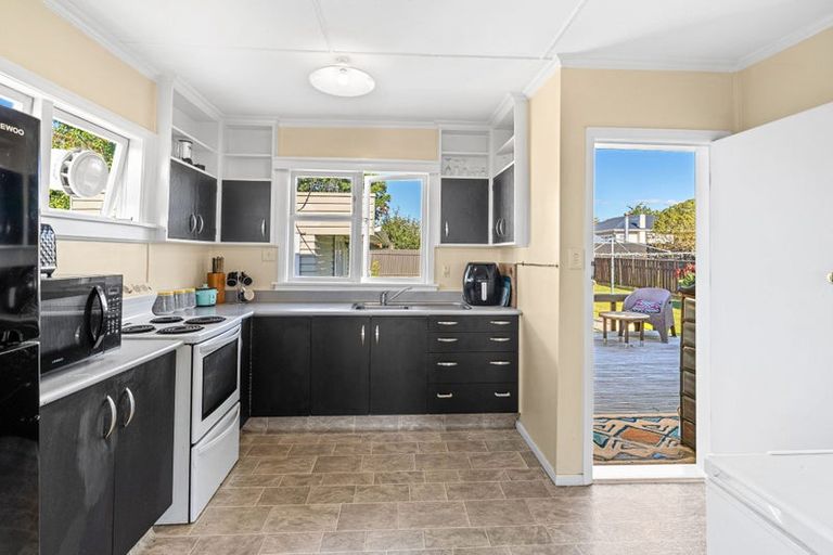 Photo of property in 14 Tawa Street, Levin, 5510