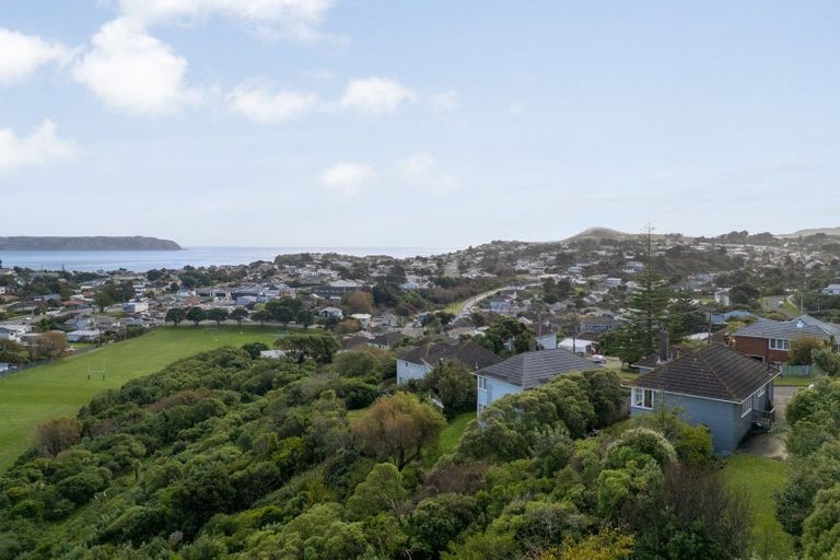 Photo of property in 20 Spur Grove, Titahi Bay, Porirua, 5022