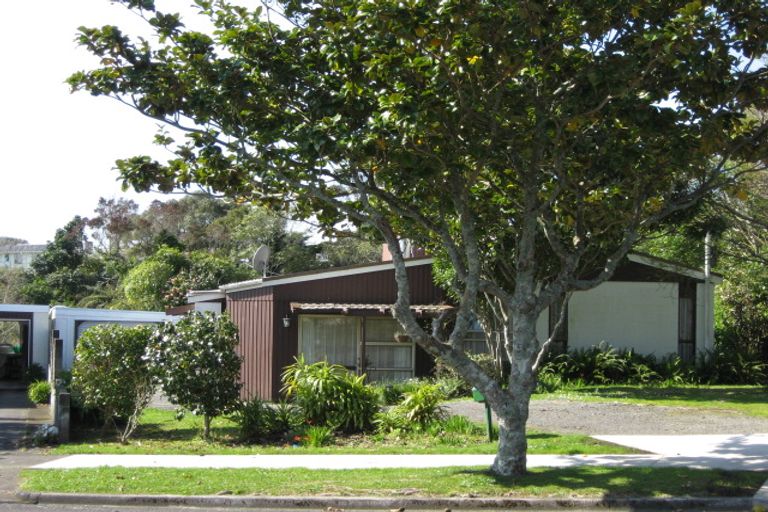 Photo of property in 18 Magnolia Drive, Westown, New Plymouth, 4310