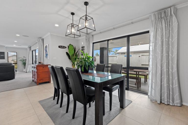 Photo of property in 99 Palm Springs Boulevard, Papamoa Beach, Papamoa, 3118