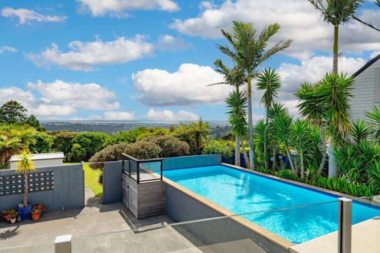 Photo of property in 4 Range Road, Swanson, Auckland, 0816