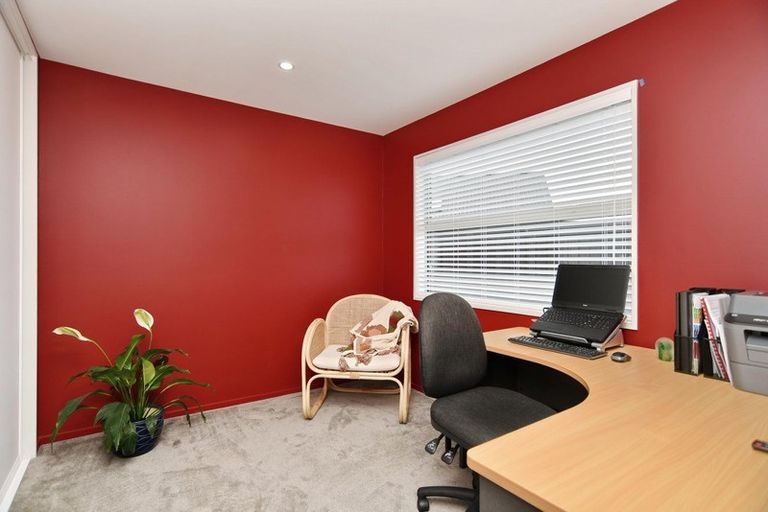 Photo of property in 35 Dow Square, Wigram, Christchurch, 8025