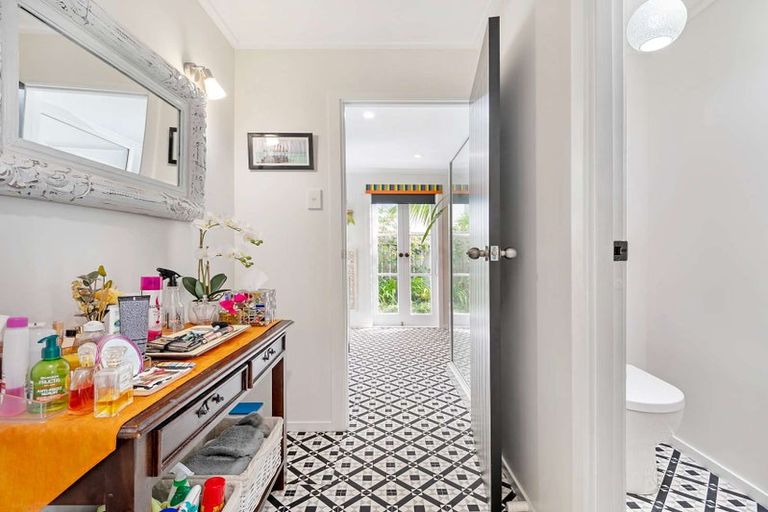 Photo of property in 102 Pohutukawa Avenue, Ohope, 3121