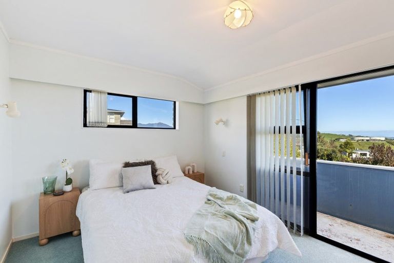 Photo of property in 19 Darwin Crescent, Spotswood, New Plymouth, 4310