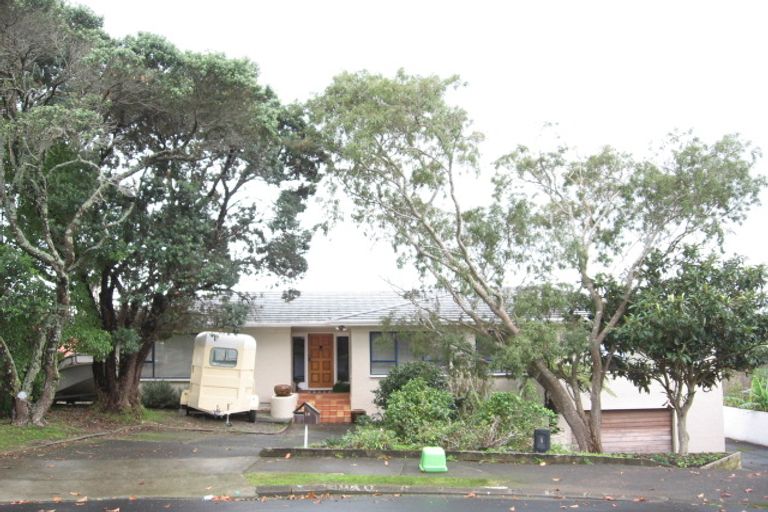 Photo of property in 16 Gibson Place, Mellons Bay, Auckland, 2014