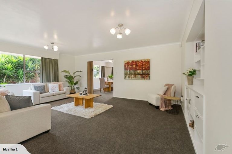 Photo of property in 328 Great South Road, Opaheke, Papakura, 2113