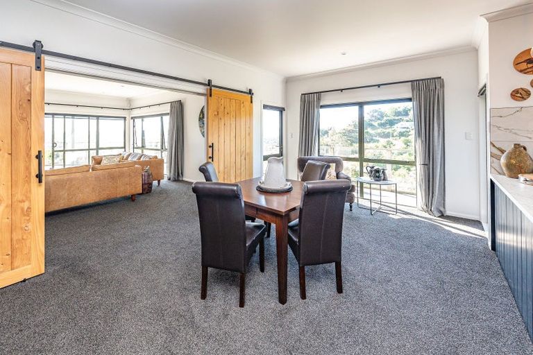 Photo of property in 1 Shakespeare Road, Bastia Hill, Whanganui, 4500