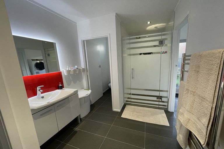 Photo of property in 4/1 Manuka Road, Bayview, Auckland, 0629