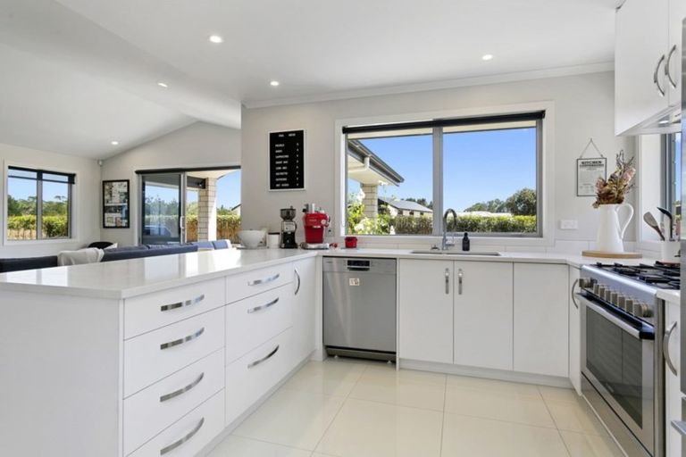 Photo of property in 2/1 Lowe Road, Rukuhia, Hamilton, 3282