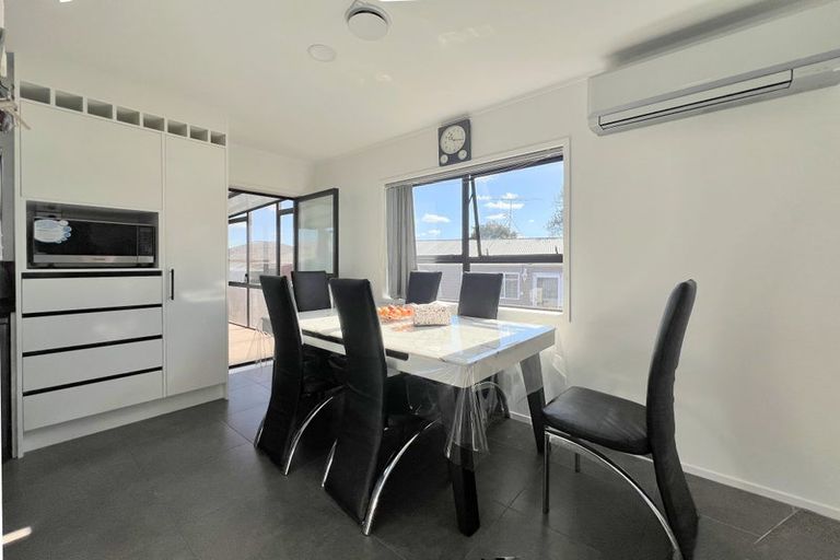 Photo of property in 34b Orams Road, Hillpark, Auckland, 2102