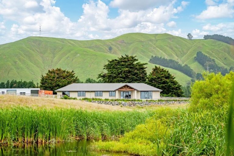 Photo of property in 97a Albert Road, Tokomaru, Palmerston North, 4474