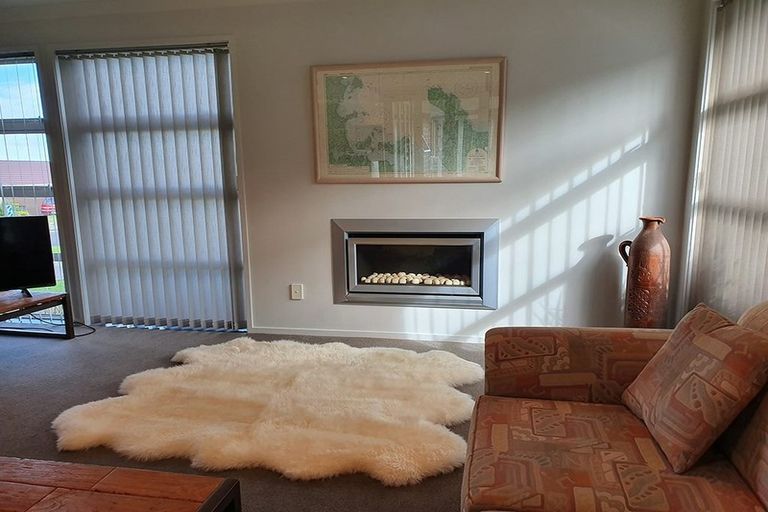 Photo of property in 61 Sunningdale Street, Wattle Downs, Auckland, 2103