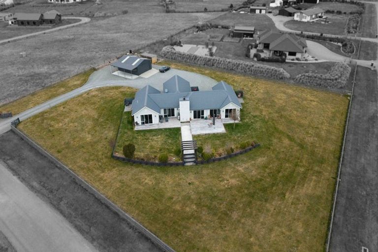 Photo of property in 2 Homestead Avenue, Twizel, 7999