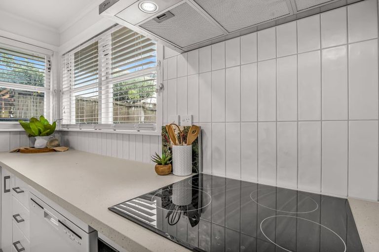 Photo of property in 107 Bellevue Road, Brookfield, Tauranga, 3110