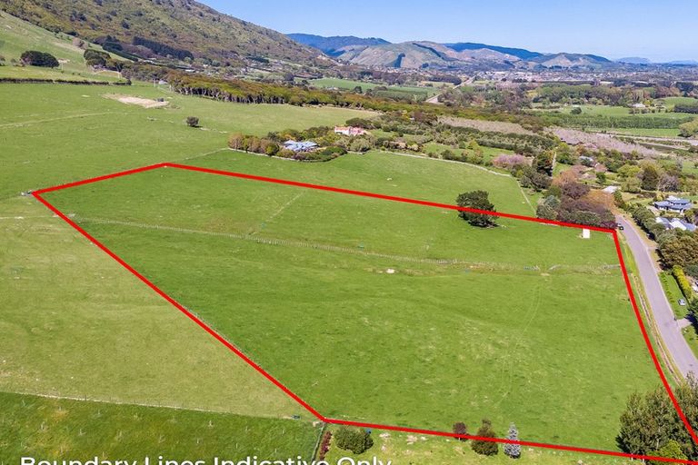 Photo of property in 39 Octavius Road, Peka Peka, Waikanae, 5391