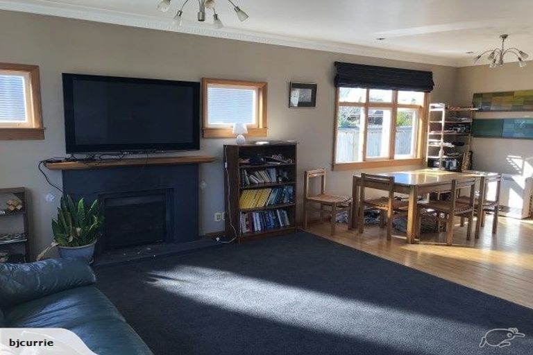 Photo of property in 32 Hardie Street, Hokowhitu, Palmerston North, 4410