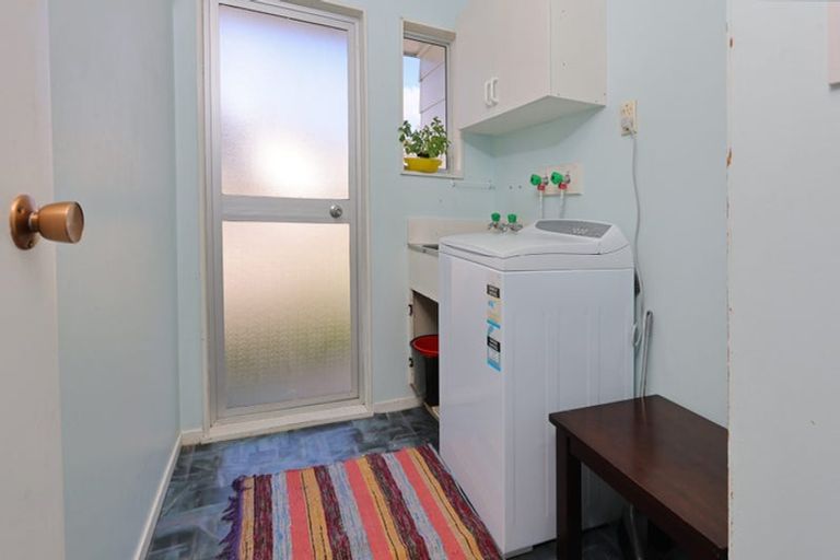 Photo of property in 51 Border Road, Henderson, Auckland, 0612