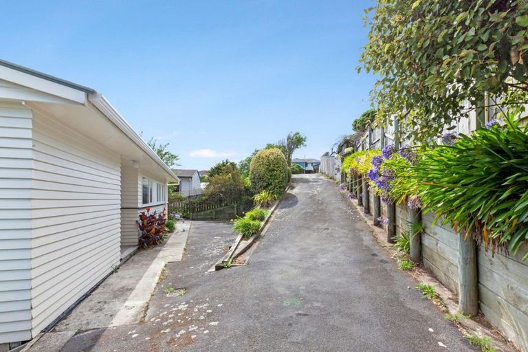 Photo of property in 1 Caroni Way, Grenada Village, Wellington, 6037