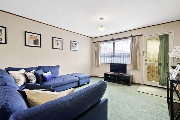 Photo of property in 2/6 Lupton Road, Manurewa, Auckland, 2102