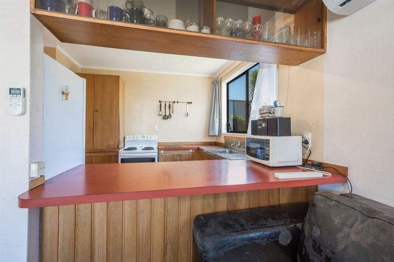 Photo of property in 2/17 Rose Street, Ranui, Porirua, 5024