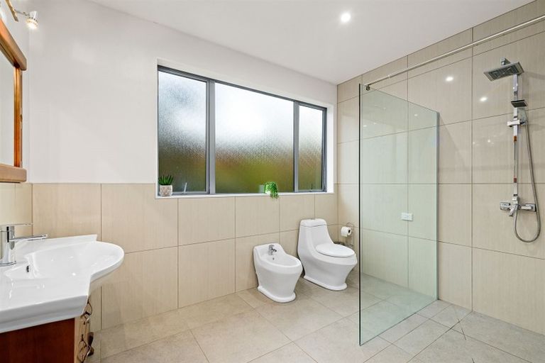 Photo of property in 16 Hobson Heights Road, Lucas Heights, Auckland, 0632