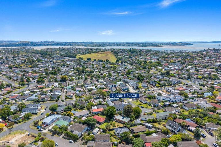 Photo of property in 7 Janine Place, Bucklands Beach, Auckland, 2014